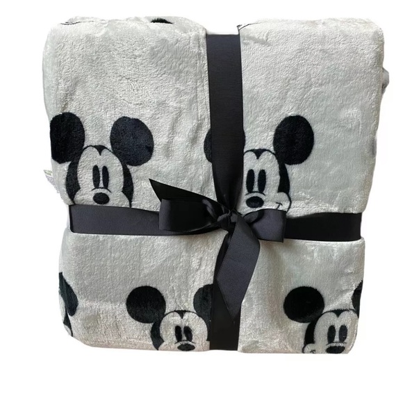 Disney | Bedding | Disney Mickey Mouse Plush Throw Blanket Full Queen